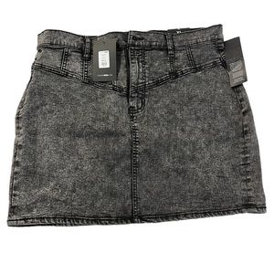 Acid Wash Denim Mini Skirt - Sz X-Large (NWT)